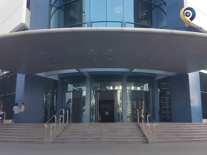 ETOWN 2 Building